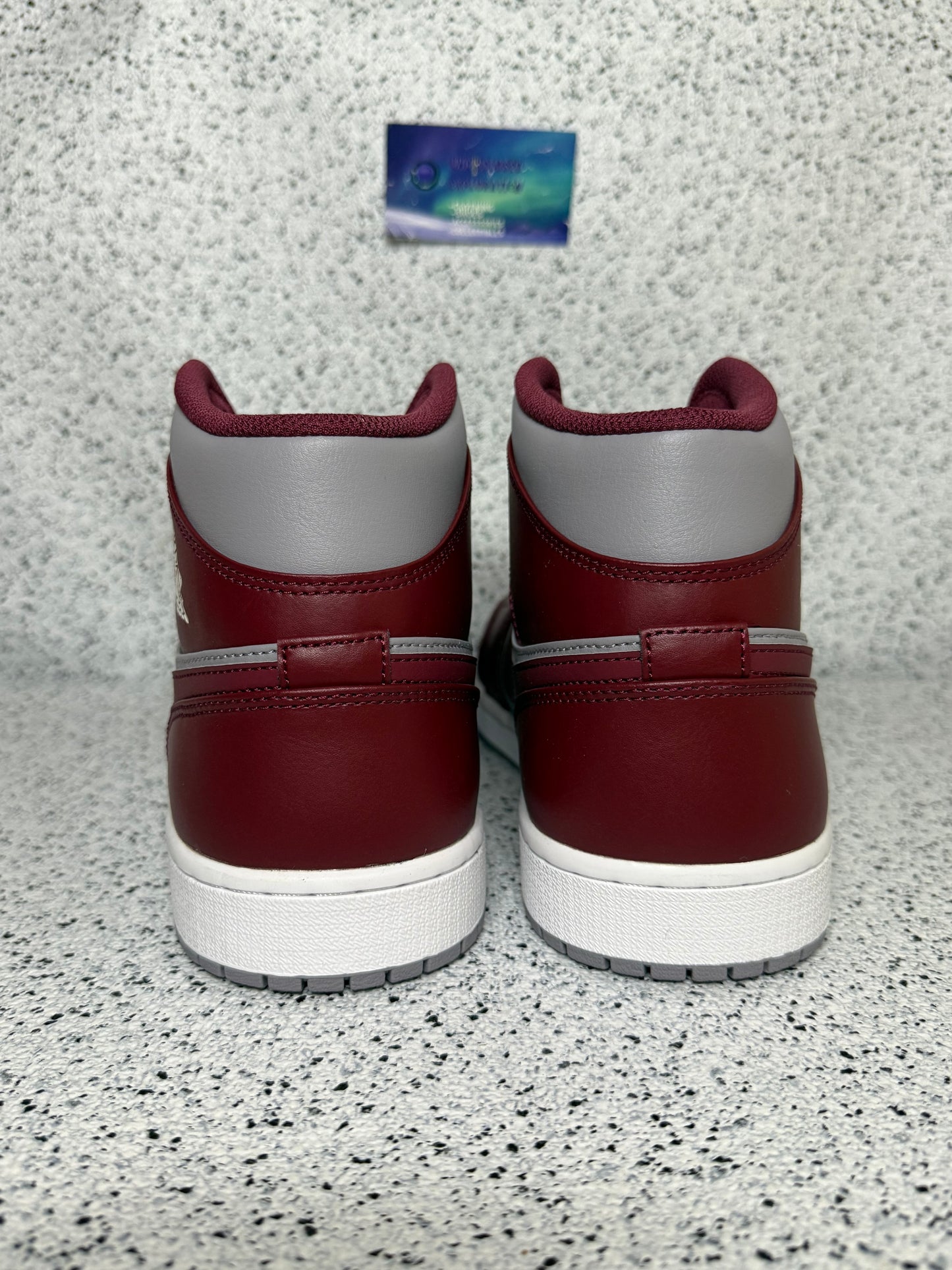 Jordan 1 Mid Cherrywood Red