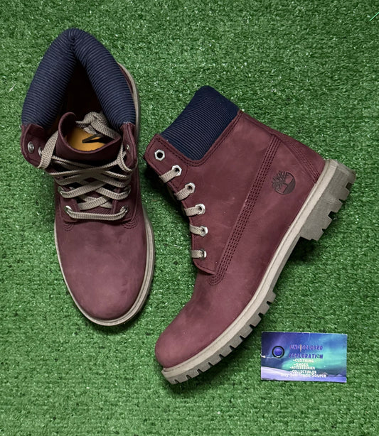 Timberland Burgundy 6 Inch Boots 6.5 Youth/8 Women “Preowned”