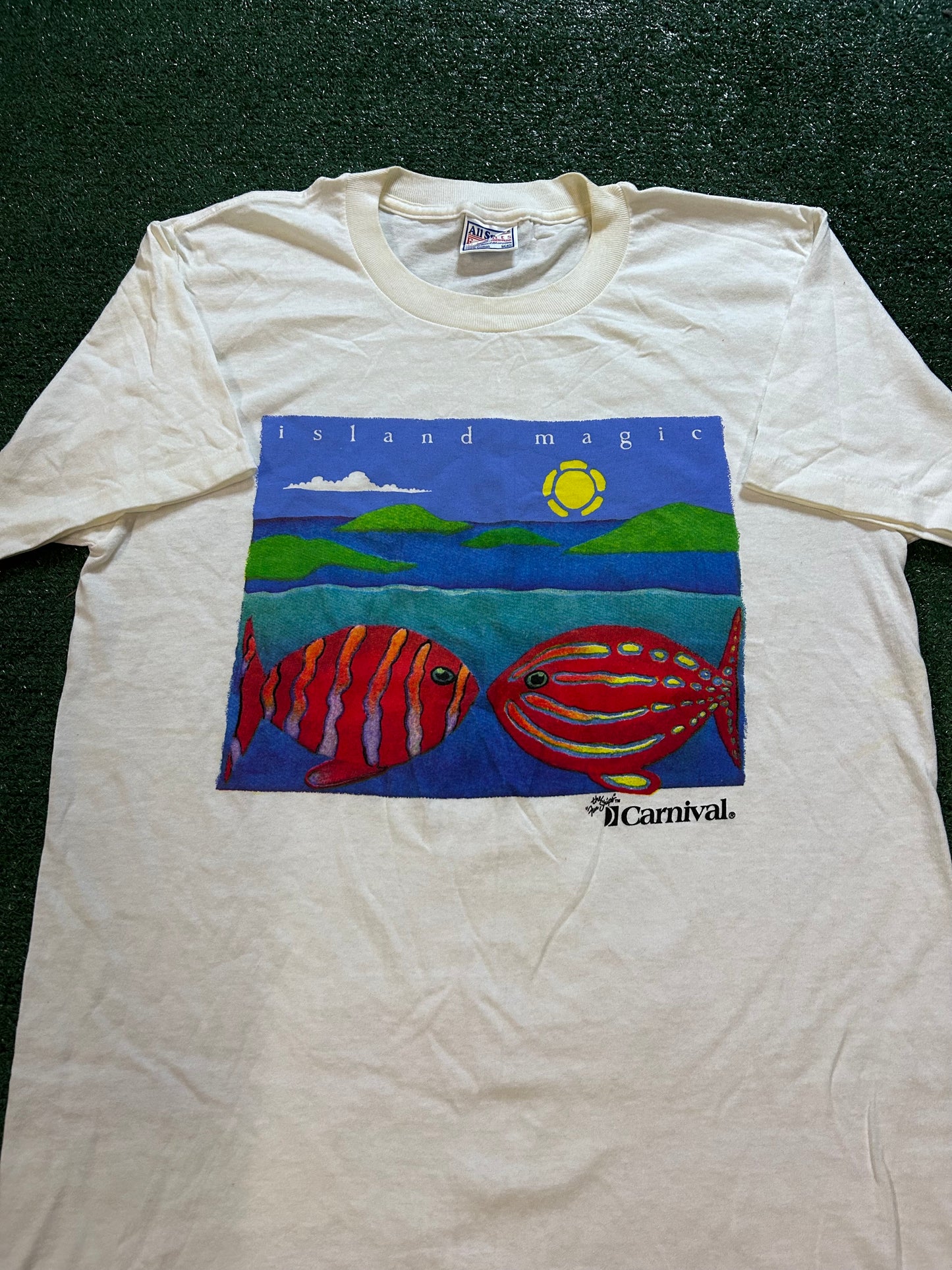 Vintage 1990s Island Magic carnival tee