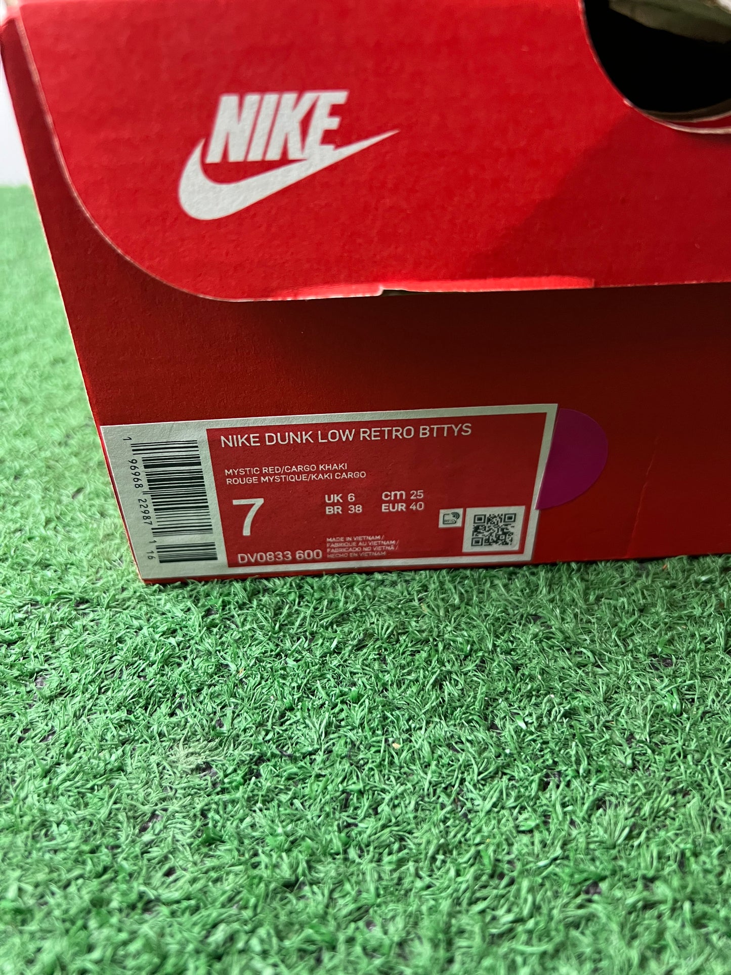Nike dunk low cargo khaki mystic red size 7youth/8.5women