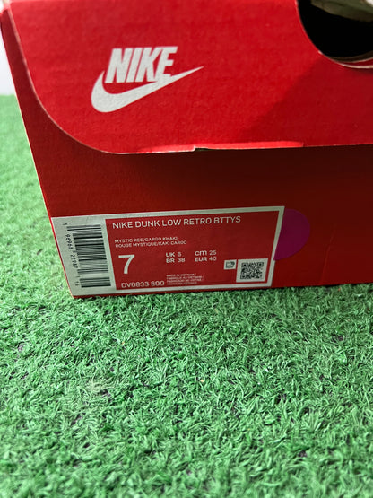 Nike dunk low cargo khaki mystic red size 7youth/8.5women