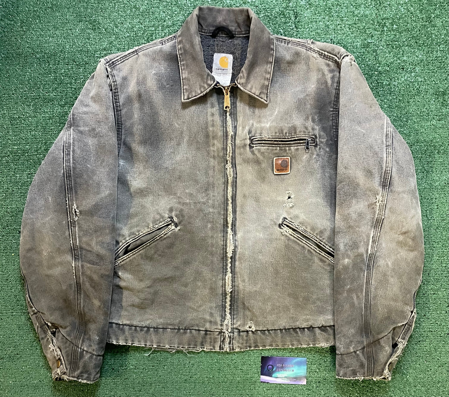 Vintage 2000s Carhartt moss green Detroit jacket