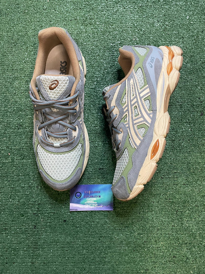 ASICS gel nyc cold moss fjord size 10.5men/12women