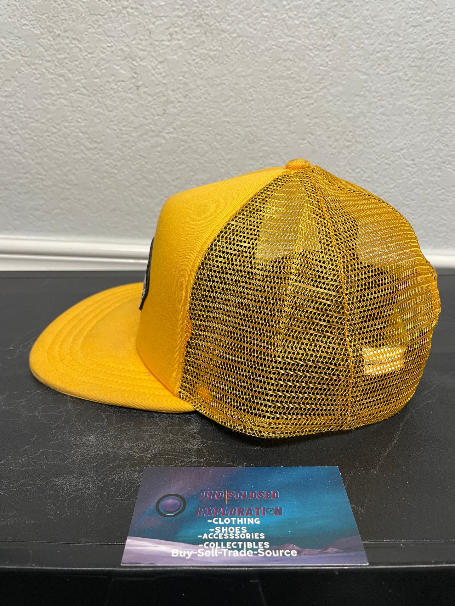 Vans Off The Wall yellow mesh hat