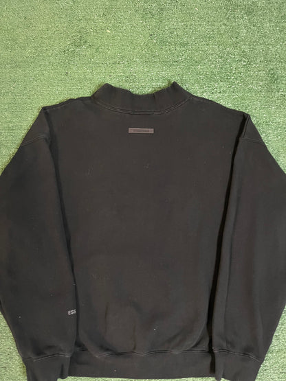 Fear of god essentials black crewneck