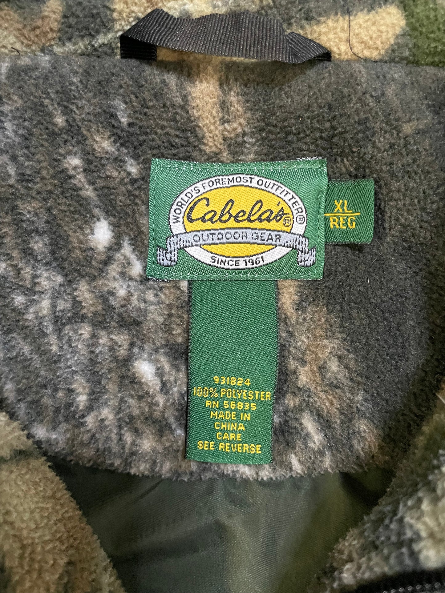 Vintage Cabela’s zipup camo vest