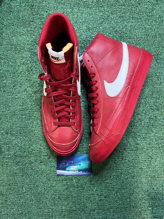 Nike Blazer by you ID size 11men/12.5women