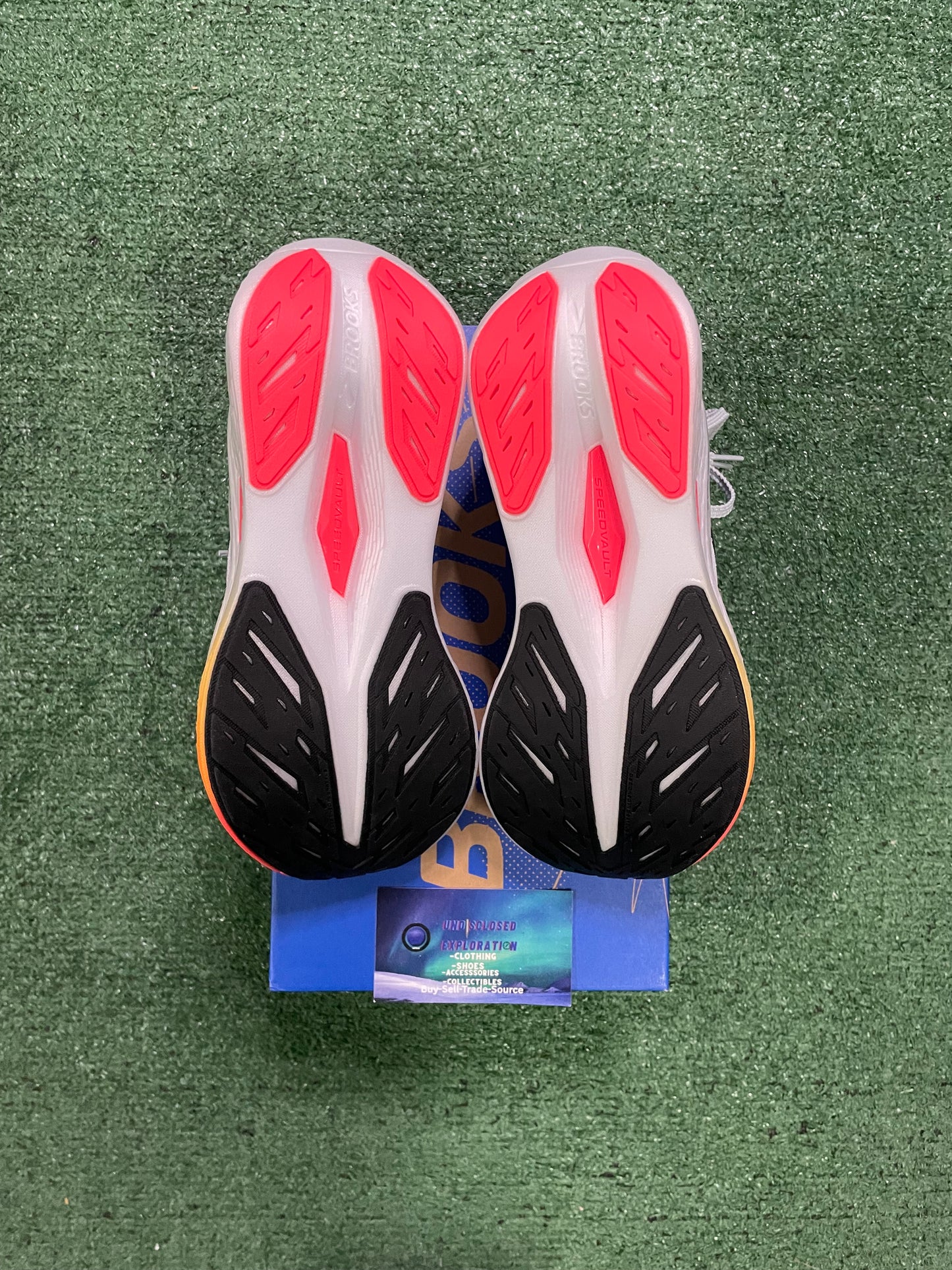 Brooks Hyperion max 2 illusion coral