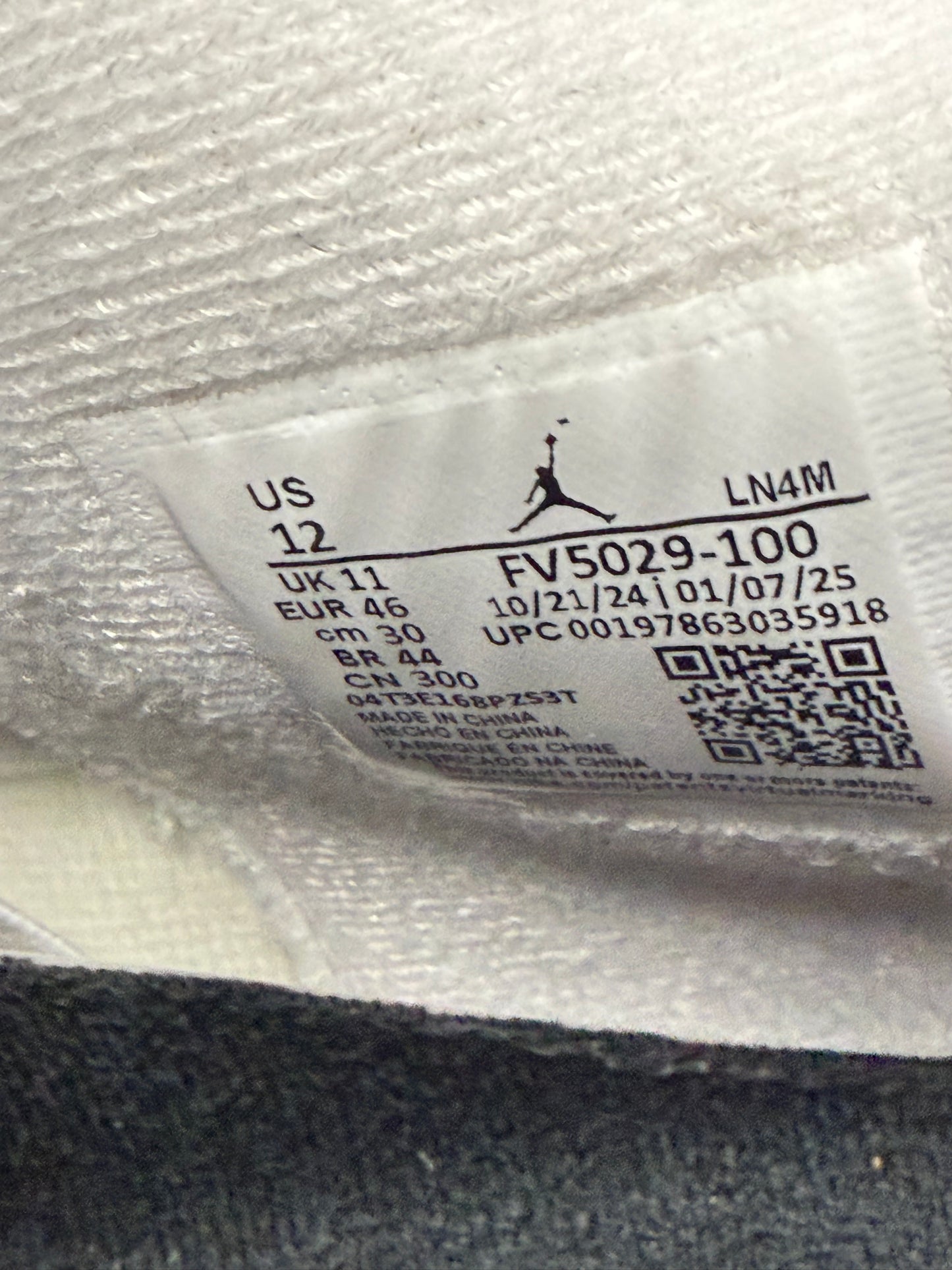 Jordan 4 White Cement 12 Men/13.5 Women “Preowned”