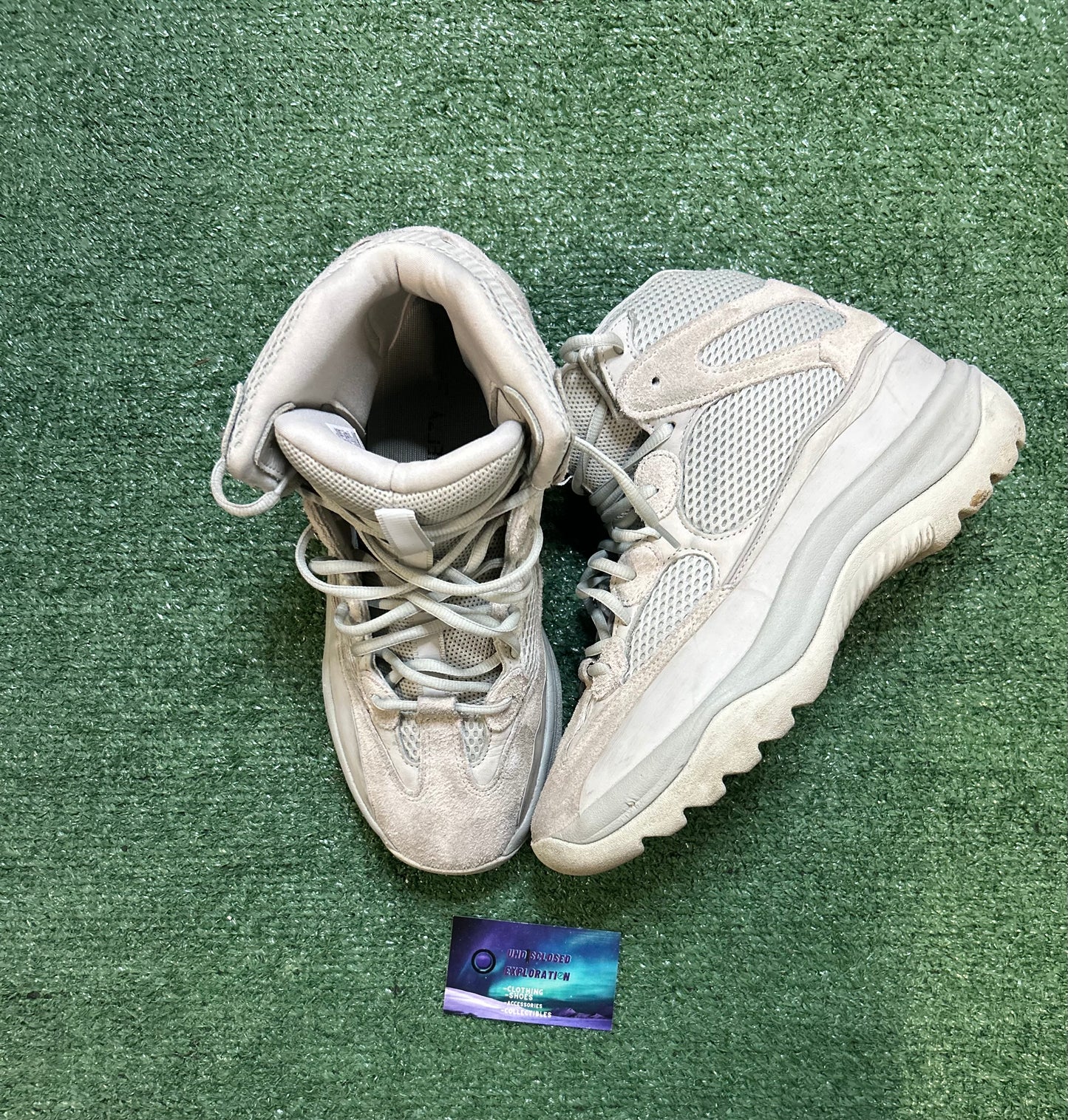 Yeezy desert boot salt size 10.5men/12women
