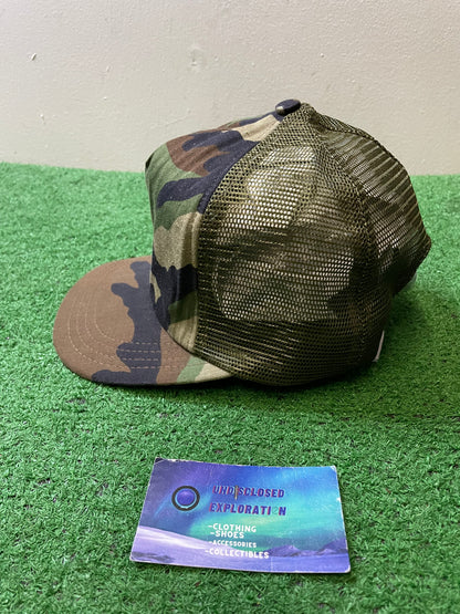 Vintage 1980s camo hat