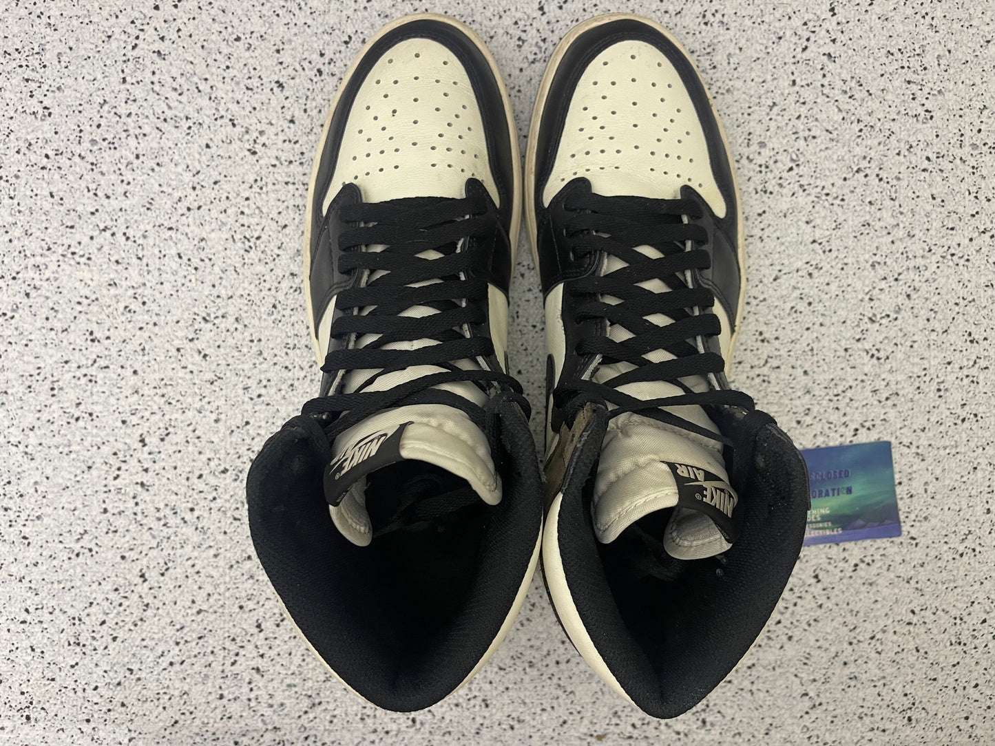Jordan 1 Mocha 10.5 Men/12 Women “Preowned”