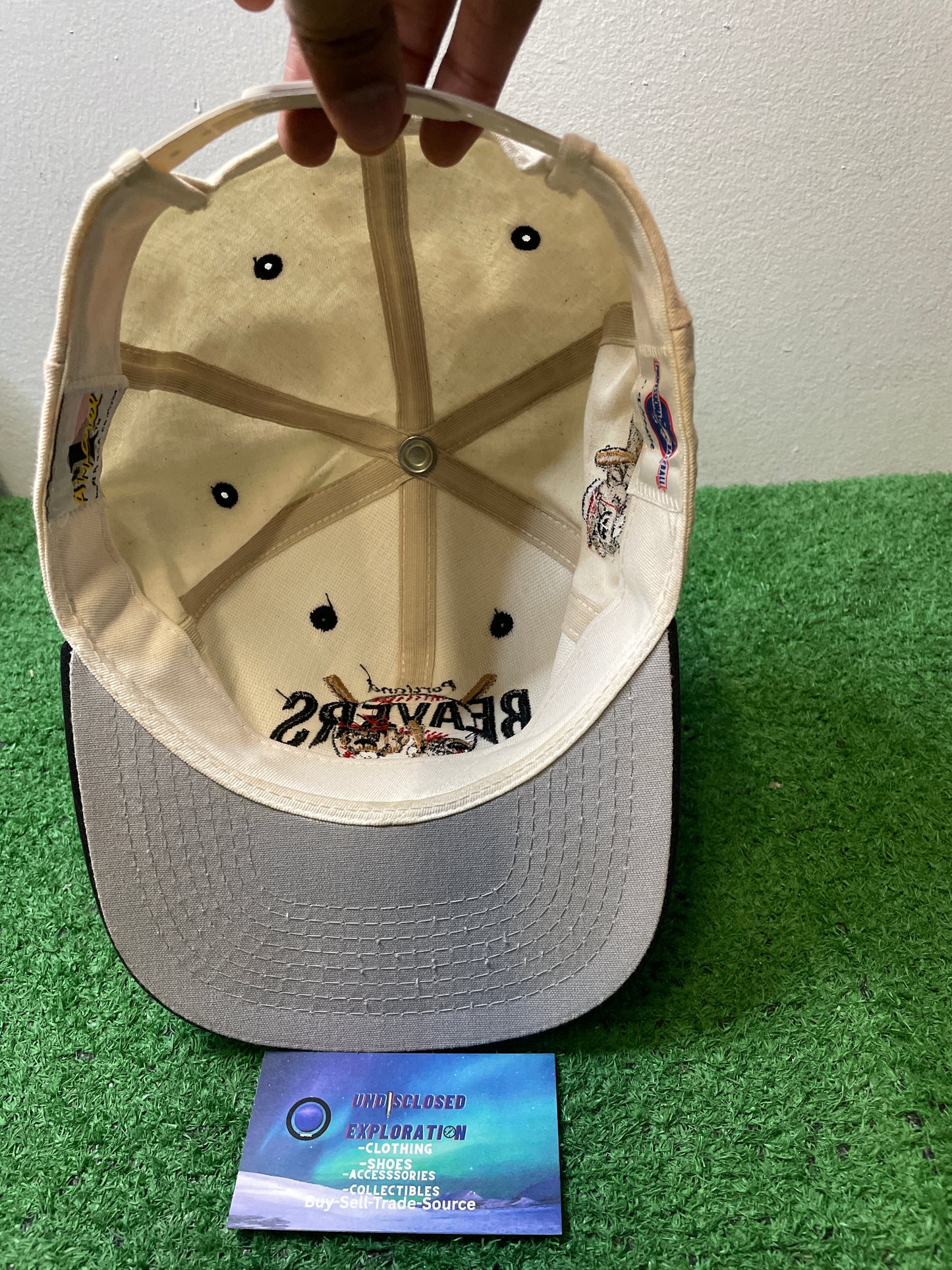 Vintage 1990s Portland Beavers baseball hat