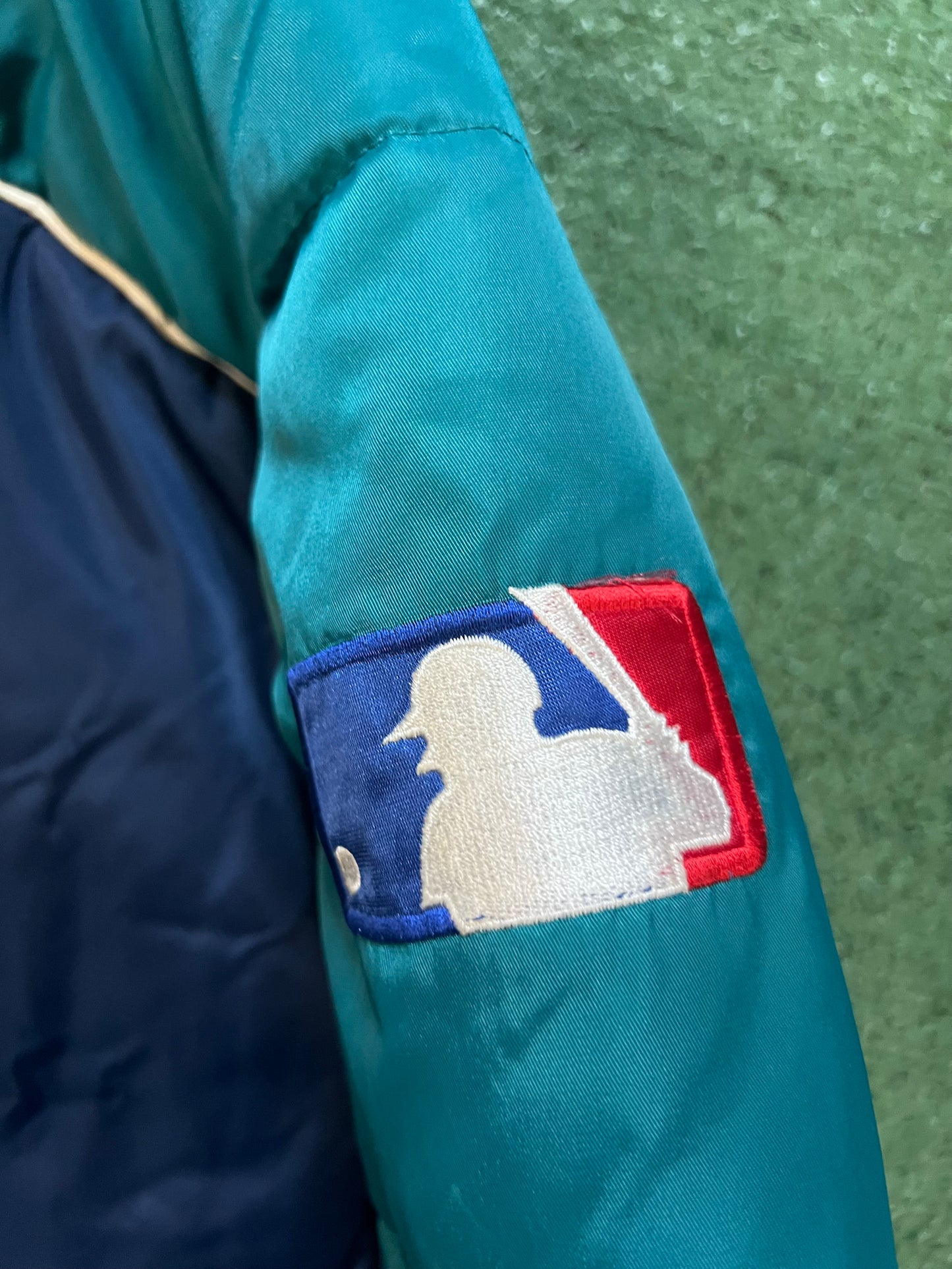 Vintage 1990s Seattle mariners pro player embroidered jacket