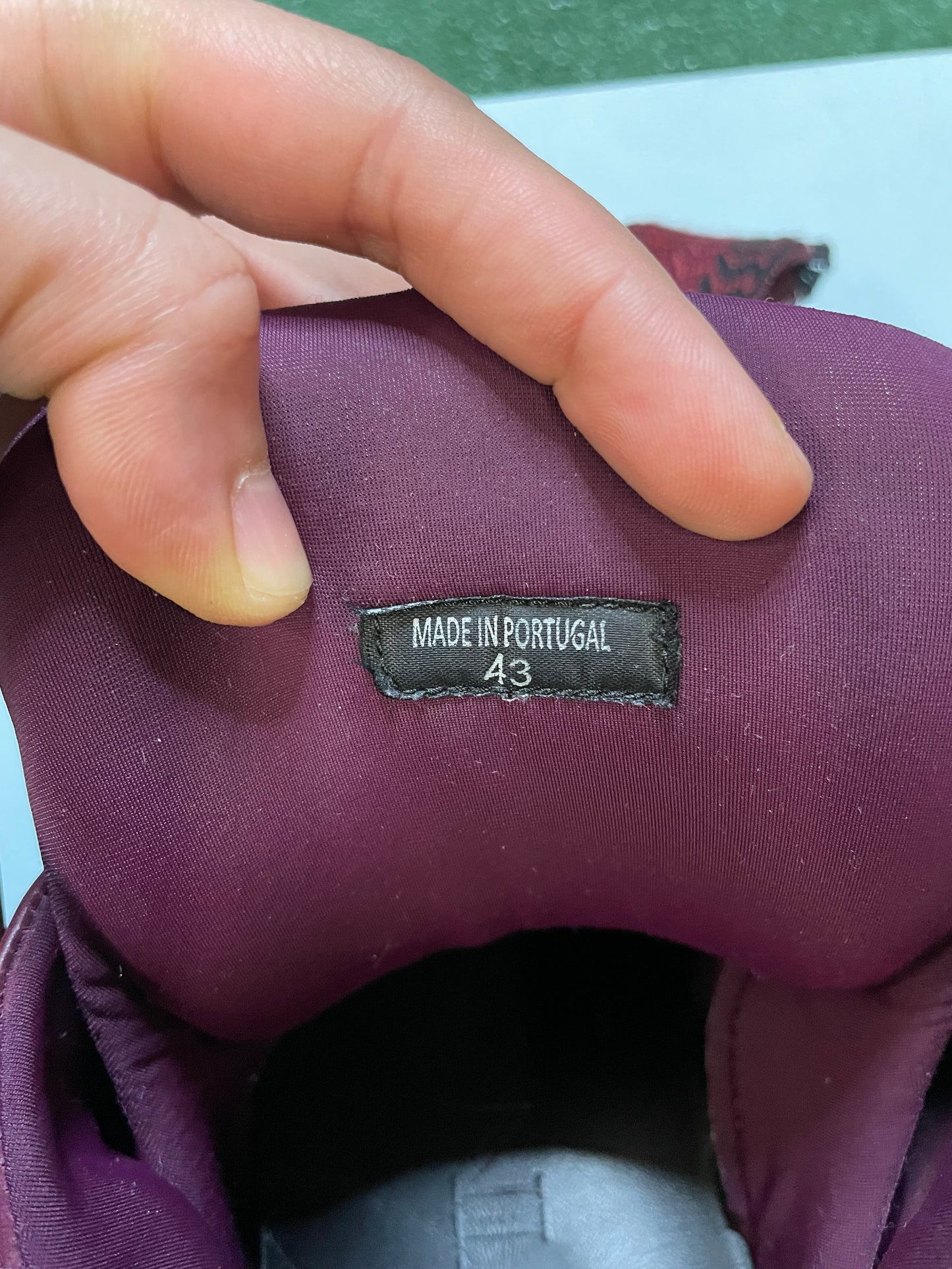 Lanvin Paris curb burgundy size 10men/11.5women(EU 43)