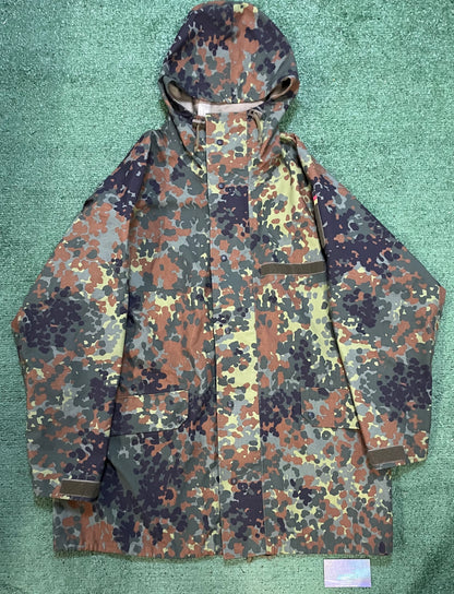 Vintage 90s German Bundeswehr Army GoreTex Flecktarn Rain Jacket