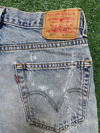Vintage Levi 550 light wash jeans