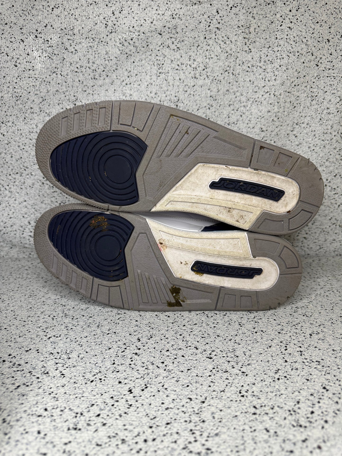 Jordan 3 Midnight Navy 11.5 Men/13 Women “Preowned”