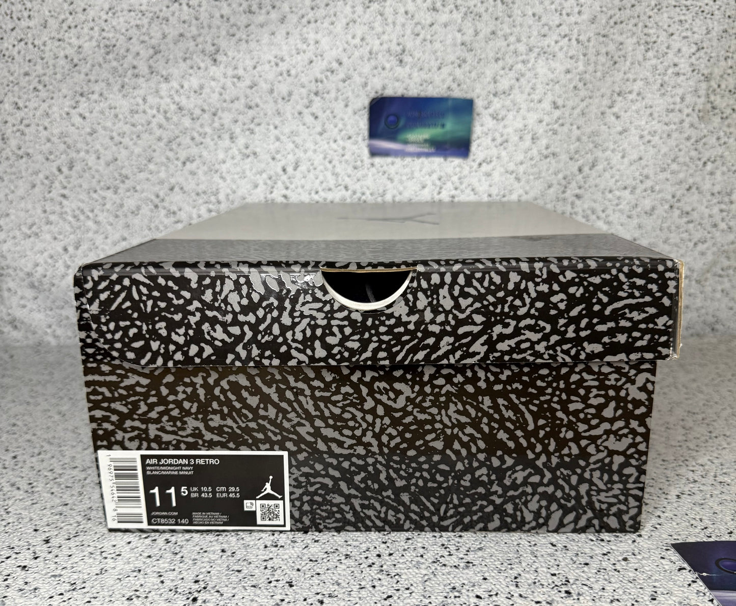 Jordan 3 Midnight Navy 11.5 Men/13 Women “Preowned”