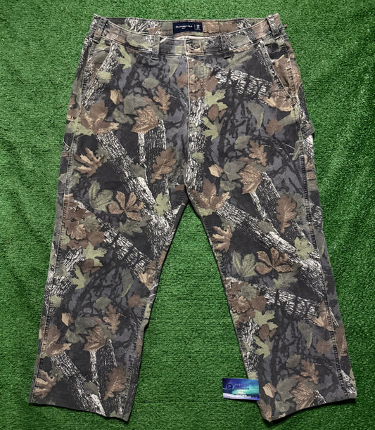 Abercrombie & Fitch Baggy Camo Jeans