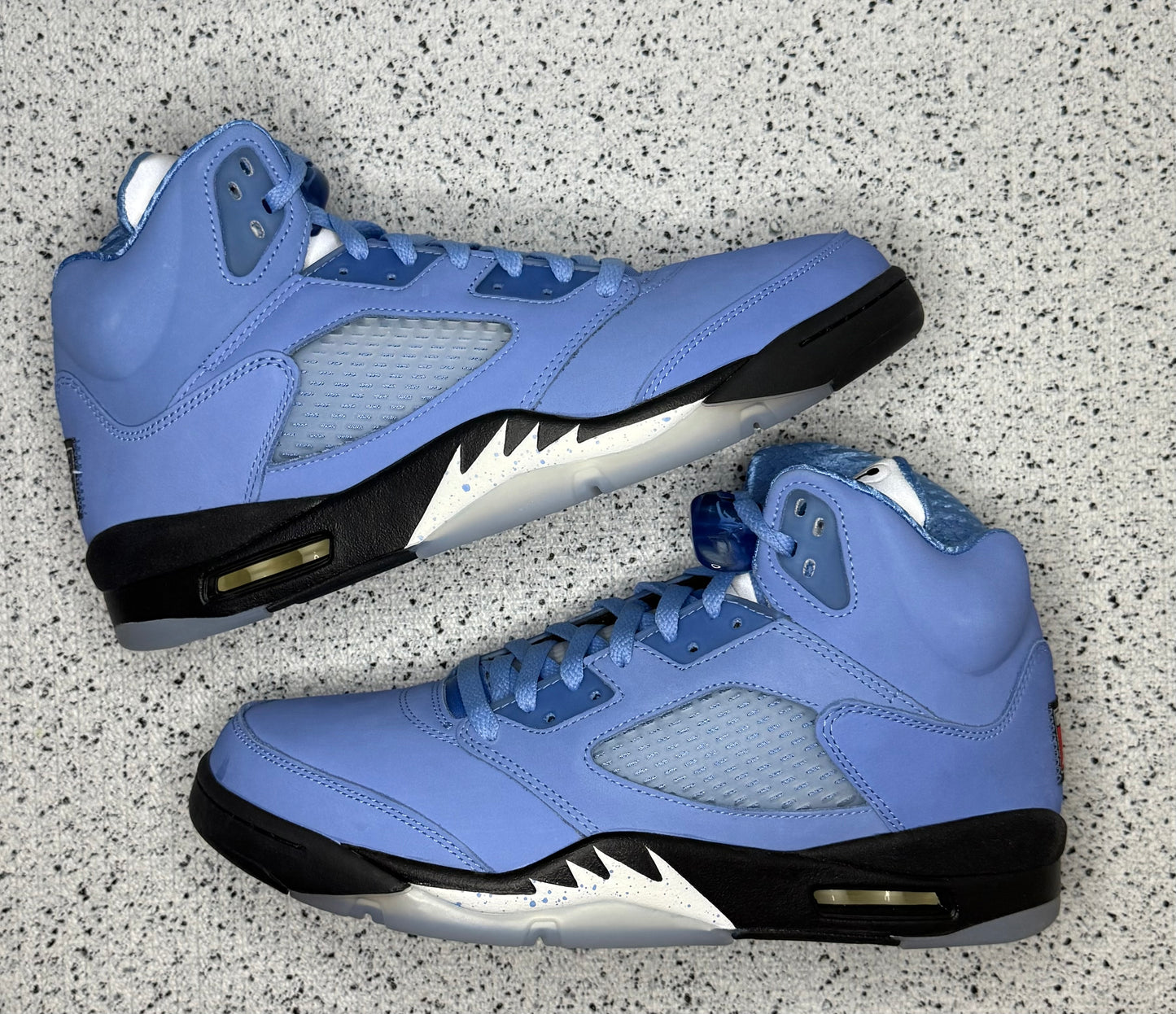 Jordan 5 UNC