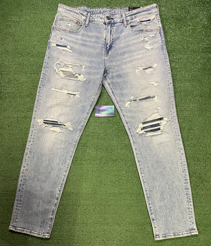 American Eagle light wash jeans