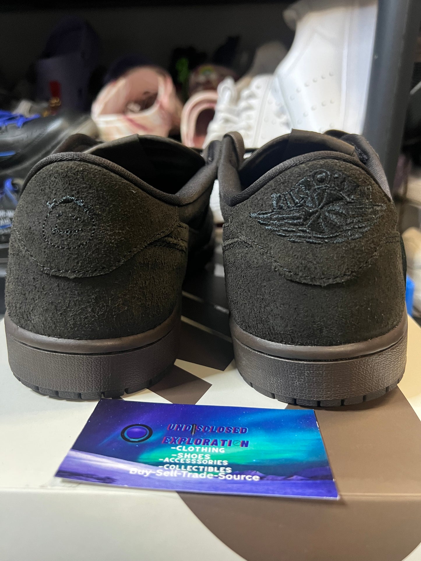 Jordan 1 low Travis Scott velvet brown size 11men/12.5women