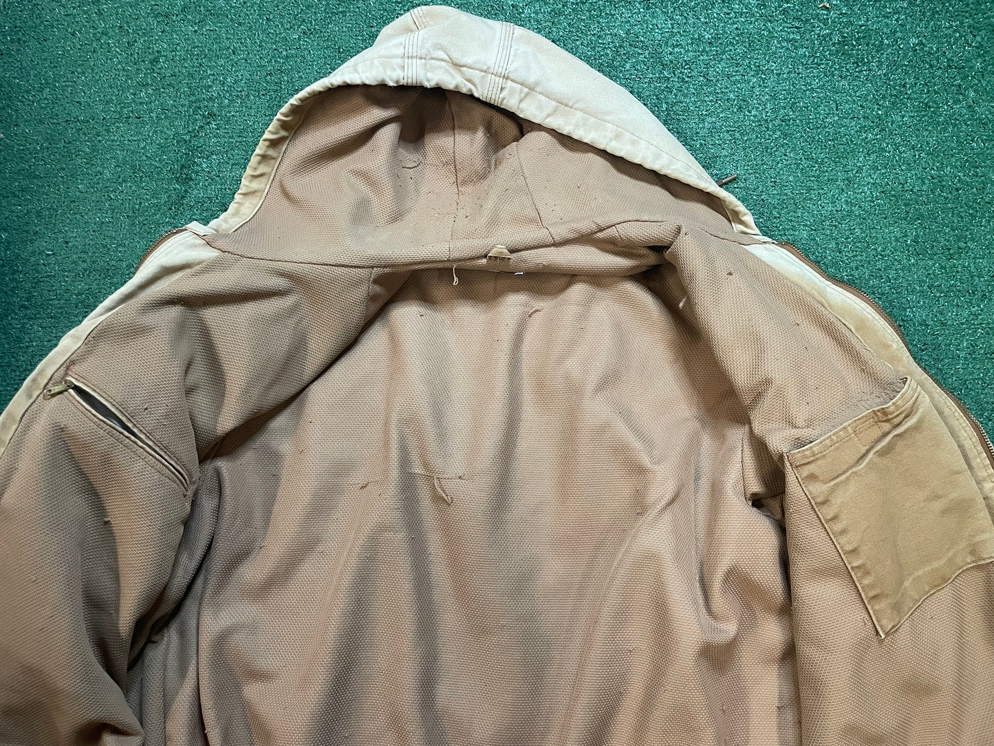 Vintage 2000s Carhartt tan hooded jacket