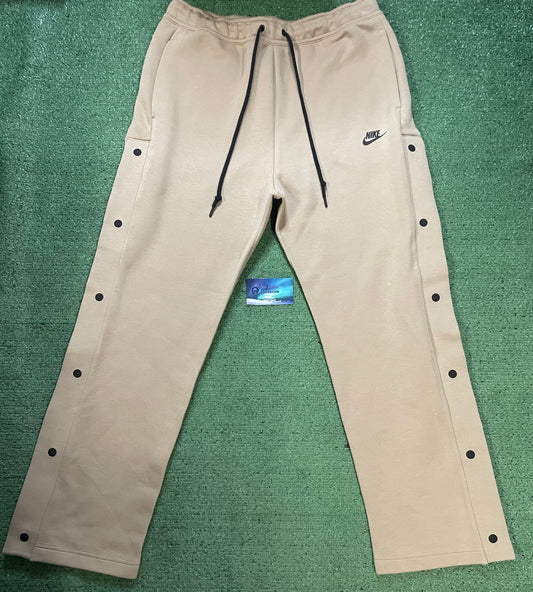 Nike Tech Fleece Tear-Away  khaki Pants