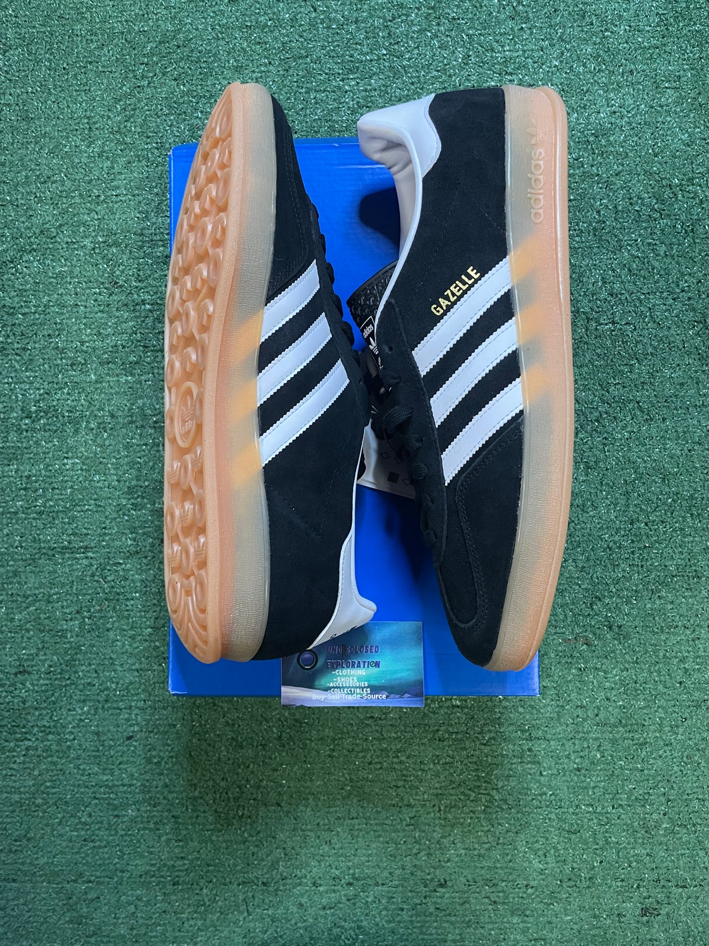 Adidas Gazelle black white gum