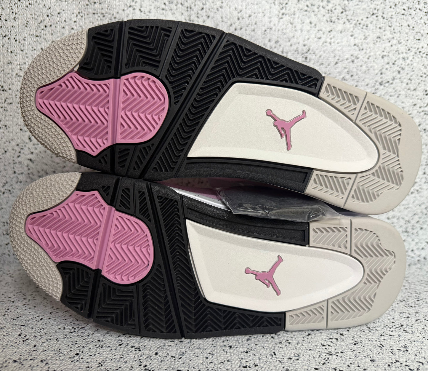 Jordan 4 Orchid