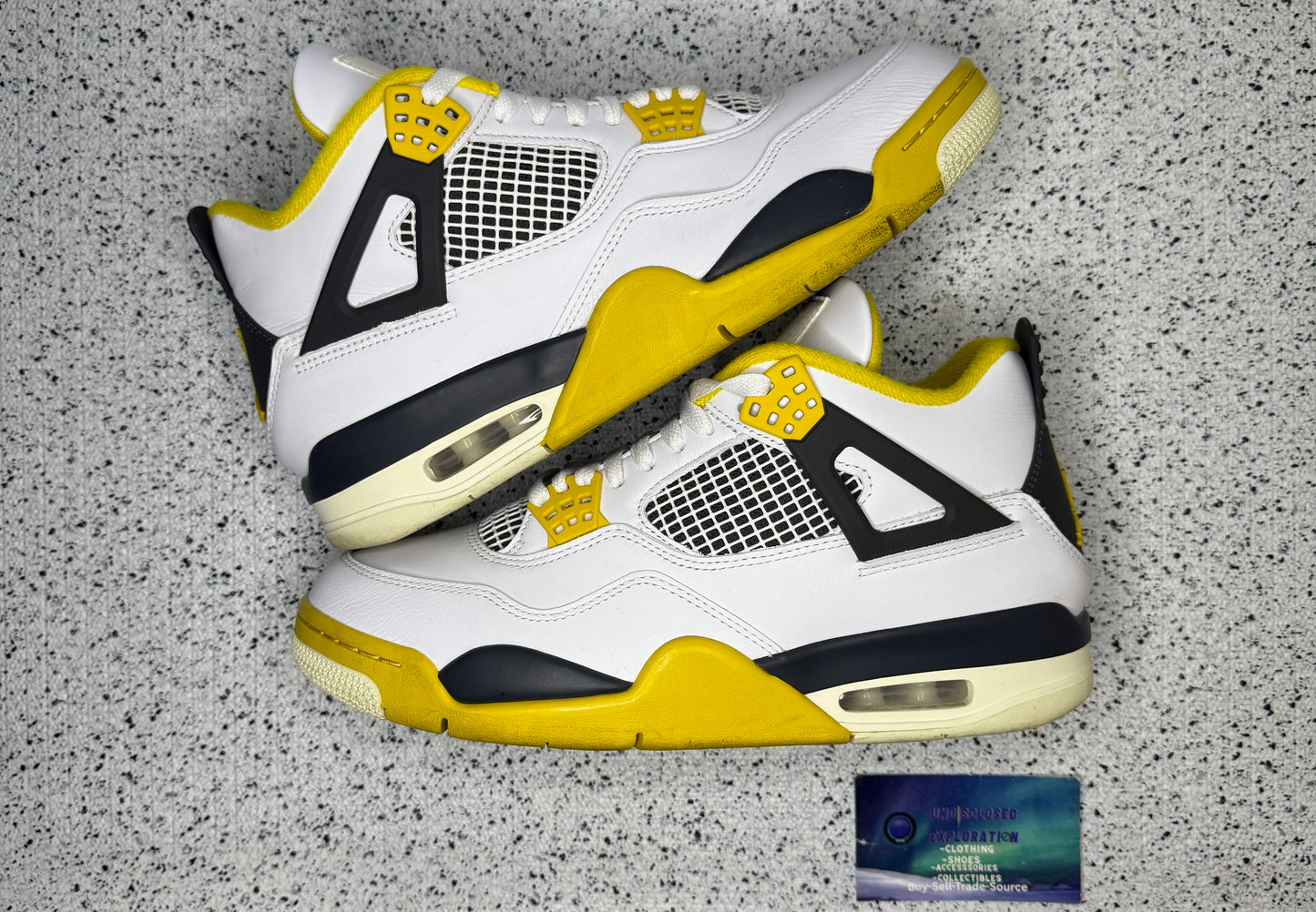 Jordan 4 Sulfur 9.5 Men/11 Women “Preowned”
