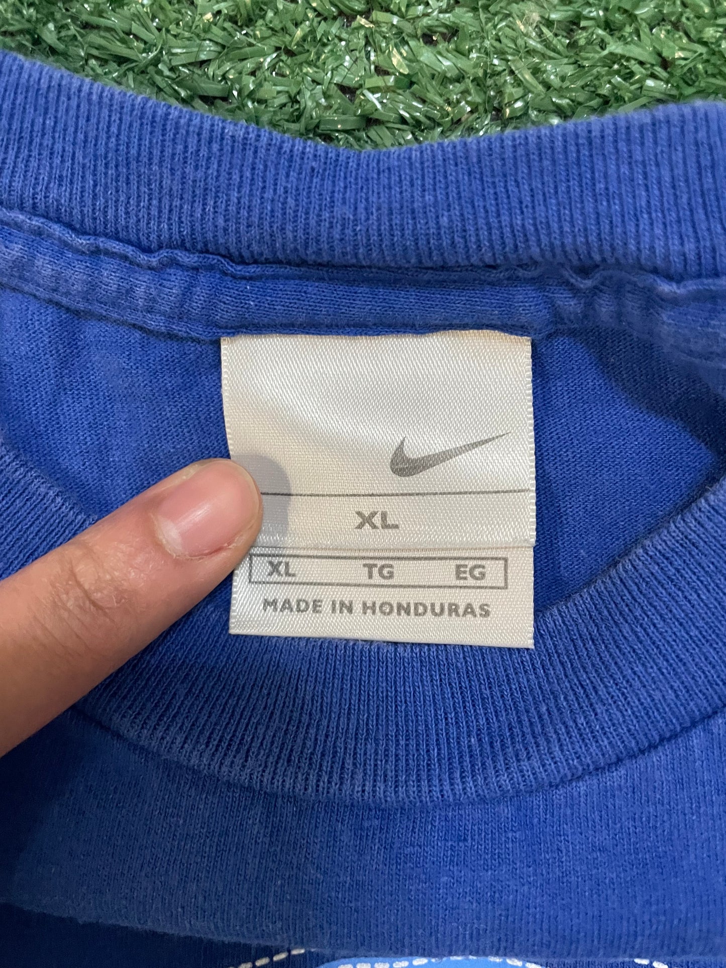 Vintage 2000s Nike Circle logo blue tee