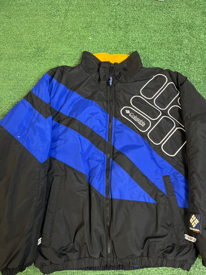 Vintage 1990s Columbia Spellout big logo puffer jacket