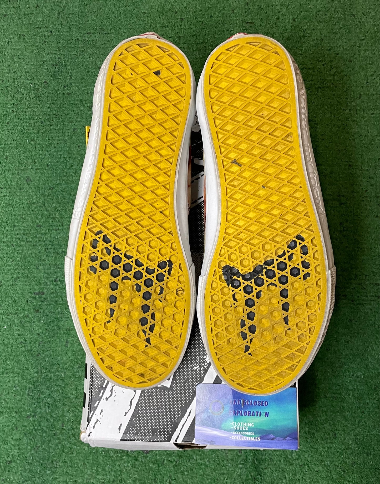 Vans x Bruce Lee old skool size 10.5men/12women
