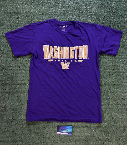 University of Washington UW huskies embroidered tee