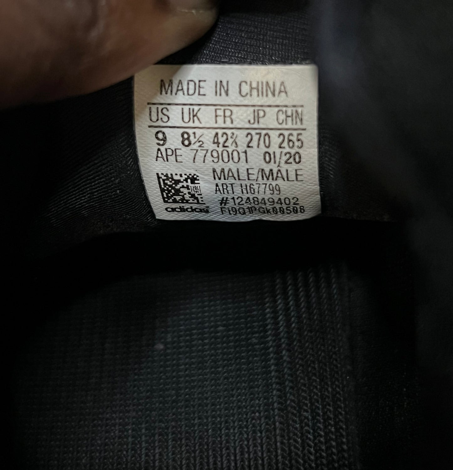 Yeezy 700 V3 Alvah size 9men/10.5women