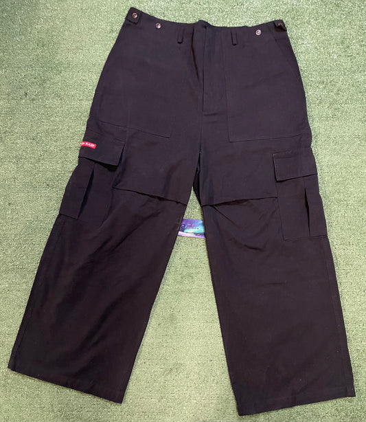 GV Gallery raspberry hills samurai cargos
