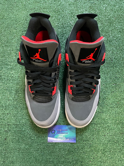 Air Jordan 4 Retro Infared size 12men/13.5women