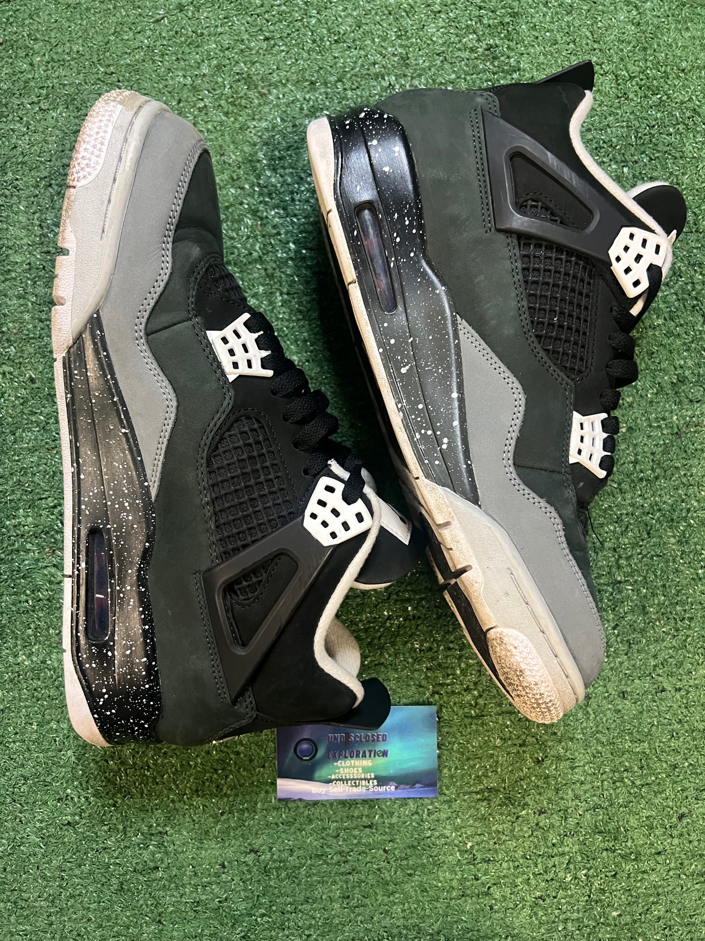 Jordan 4 fear 2024 size 10.5men/12women