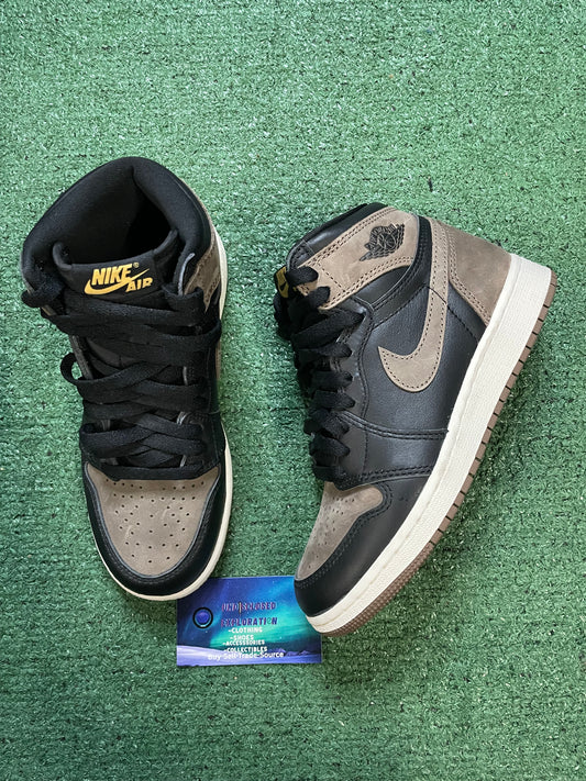 Nike Jordan 1 high palomino size 4youth/5.5women