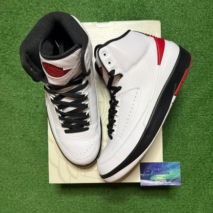 Jordan 2 Chicago 10.5 Men “Preowned”