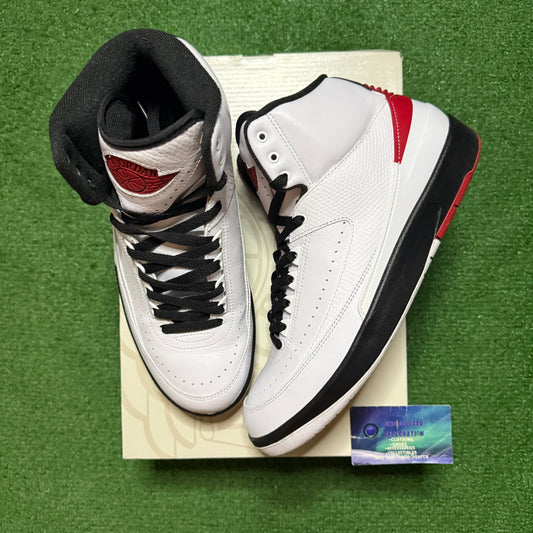 Jordan 2 Chicago 10.5 Men “Preowned”