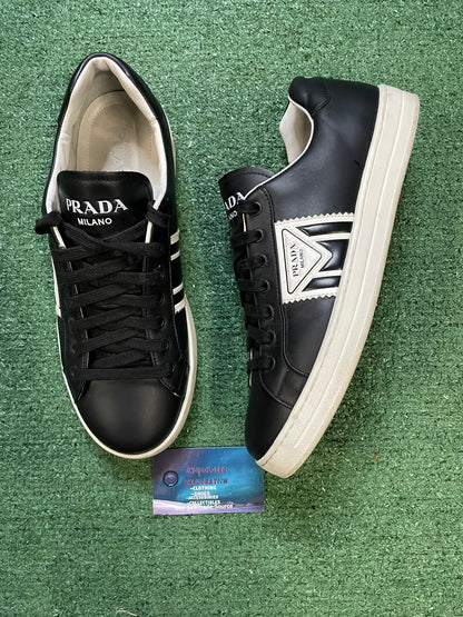 Prada downtown black and white size 9.5men/11women