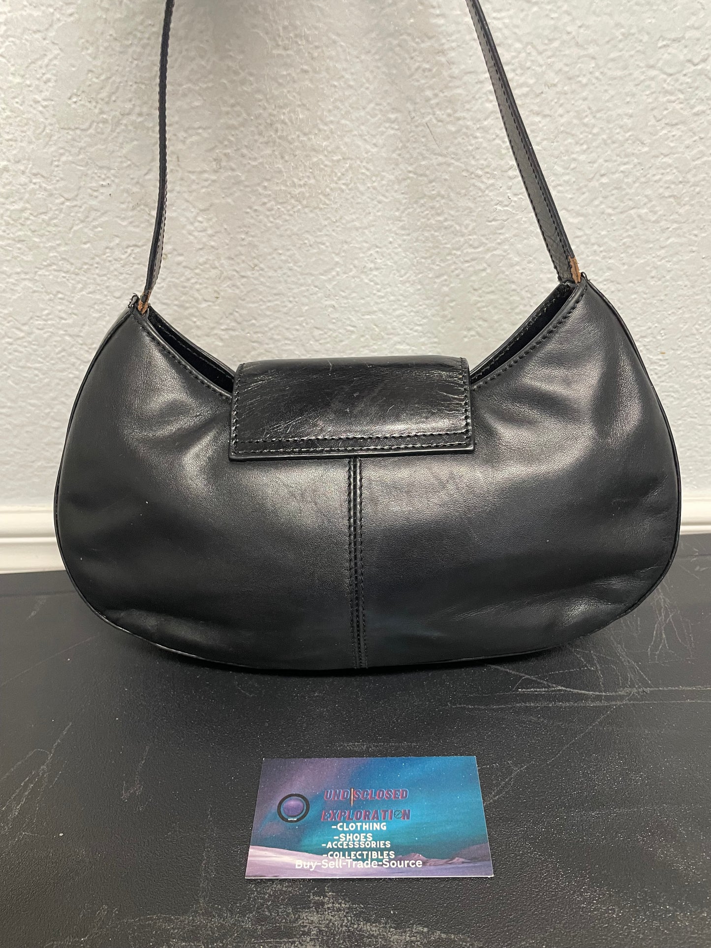 vintage Kenneth Cole New York black leather shoulder bag