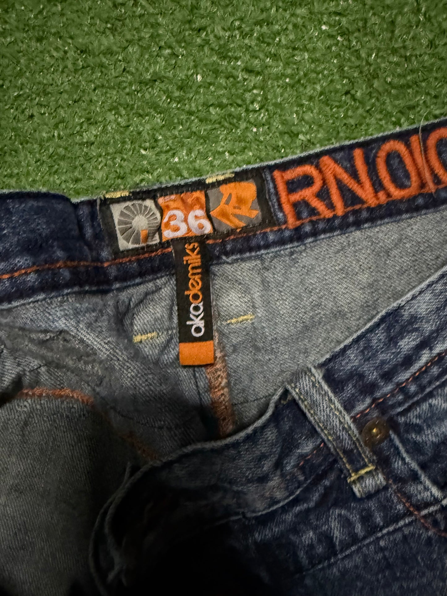 Vintage Akademiks Jorts