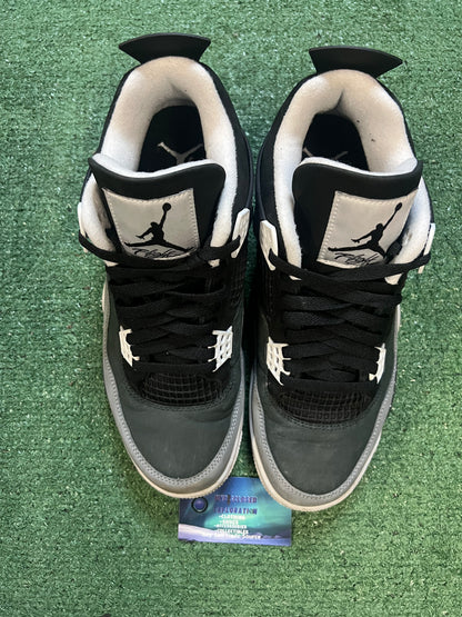 Jordan 4 fear 2024 size 10.5men/12women