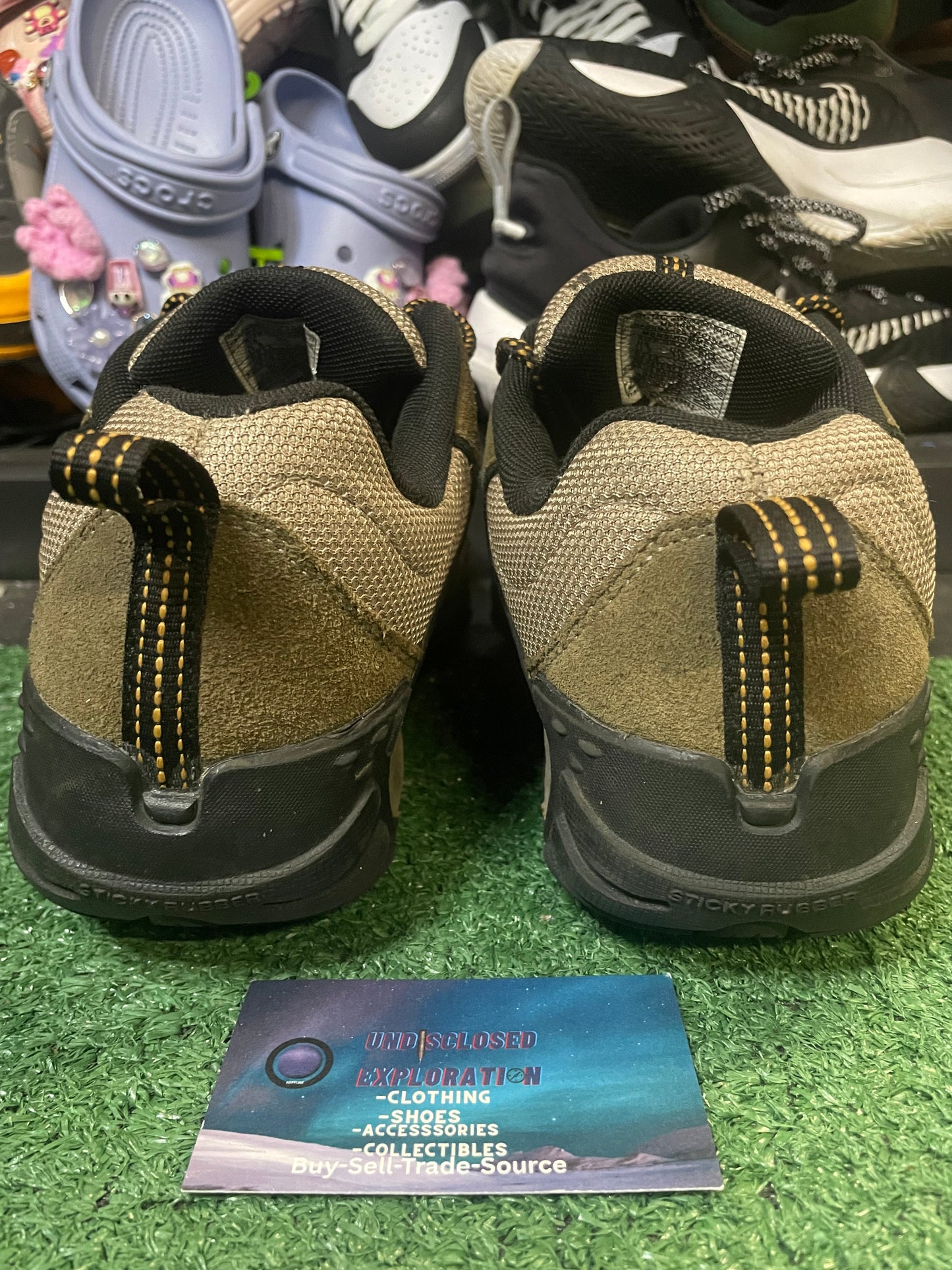 Merrell yokota trail ventilator size 11.5men/13women
