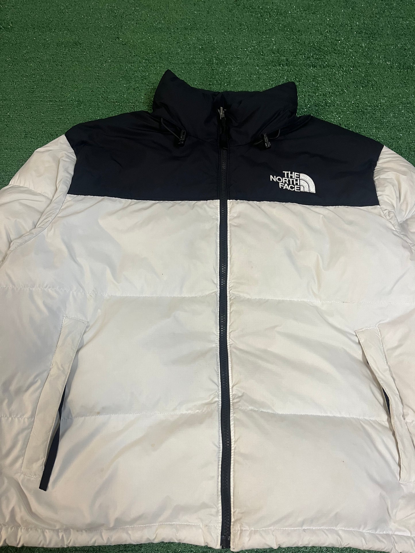 North face white Nuptse 700 jacket