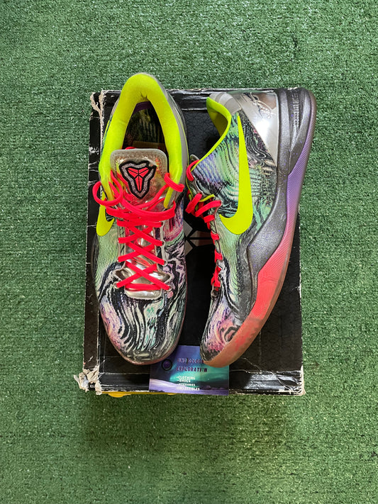 Nike Kobe 8 prelude size 10men/11.5women